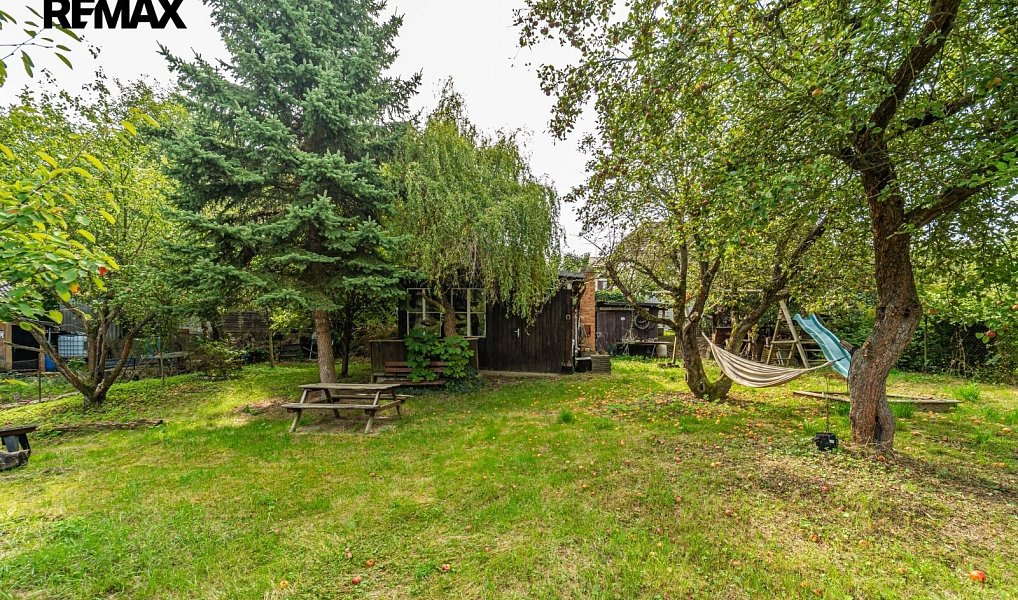 Prodej zahrady 489 m², Praha – náhled fotky 3