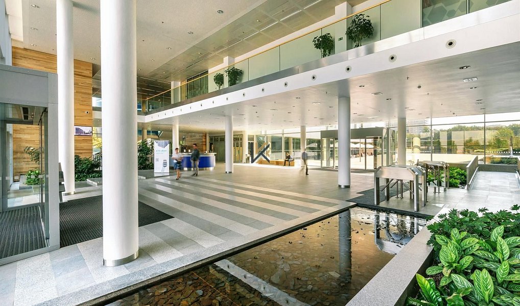 Pronájem kanceláře 1 282 m², Praha – náhled fotky 8