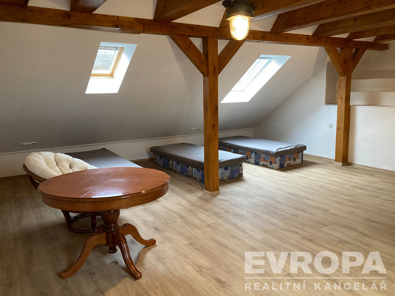 Pronájem domu 280 m² s pozemkem 877 m² — photo 5