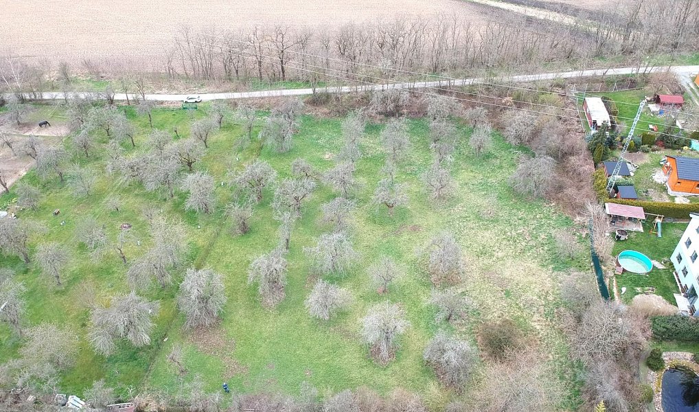 Prodej stavebního pozemku 818 m², Plzeň – náhled fotky 2