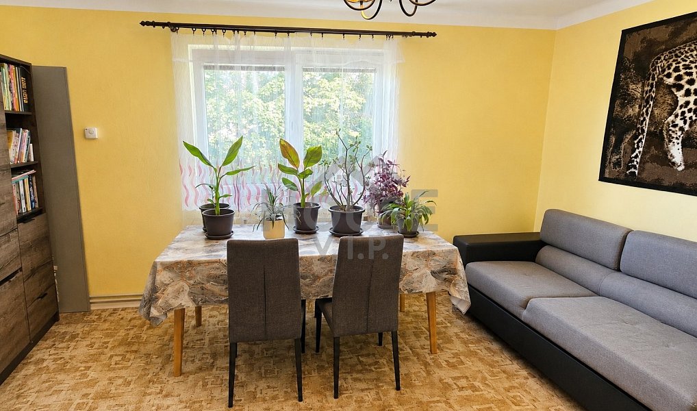 Prodej domu 154 m² s pozemkem 786 m², Obecnice – náhled fotky 2