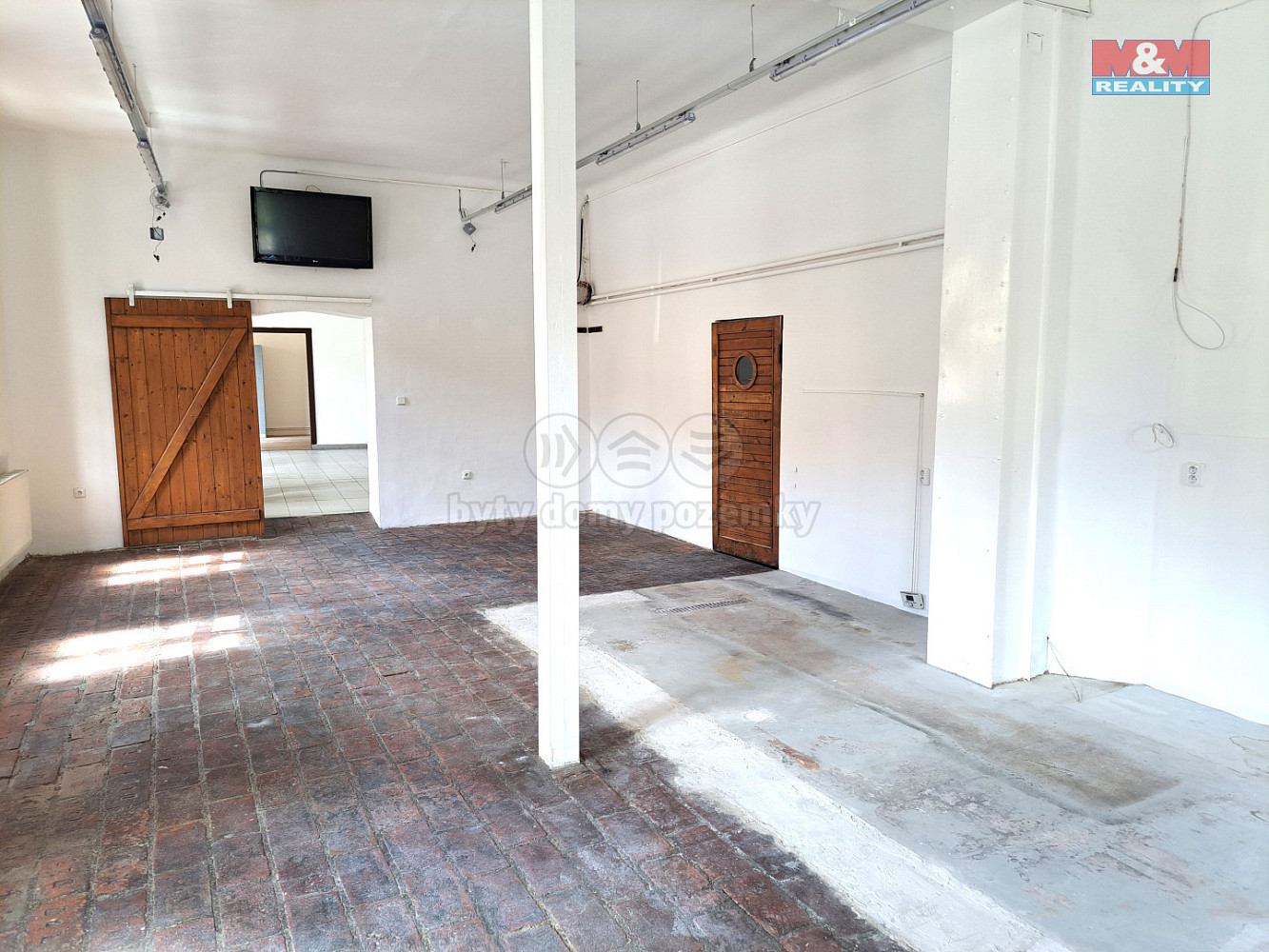 Pronájem obchodních prostor 221 m² — photo 4