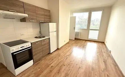 Pronájem bytu 2+kk 36 m², Otakara Jaroše, Slaný, okres Kladno