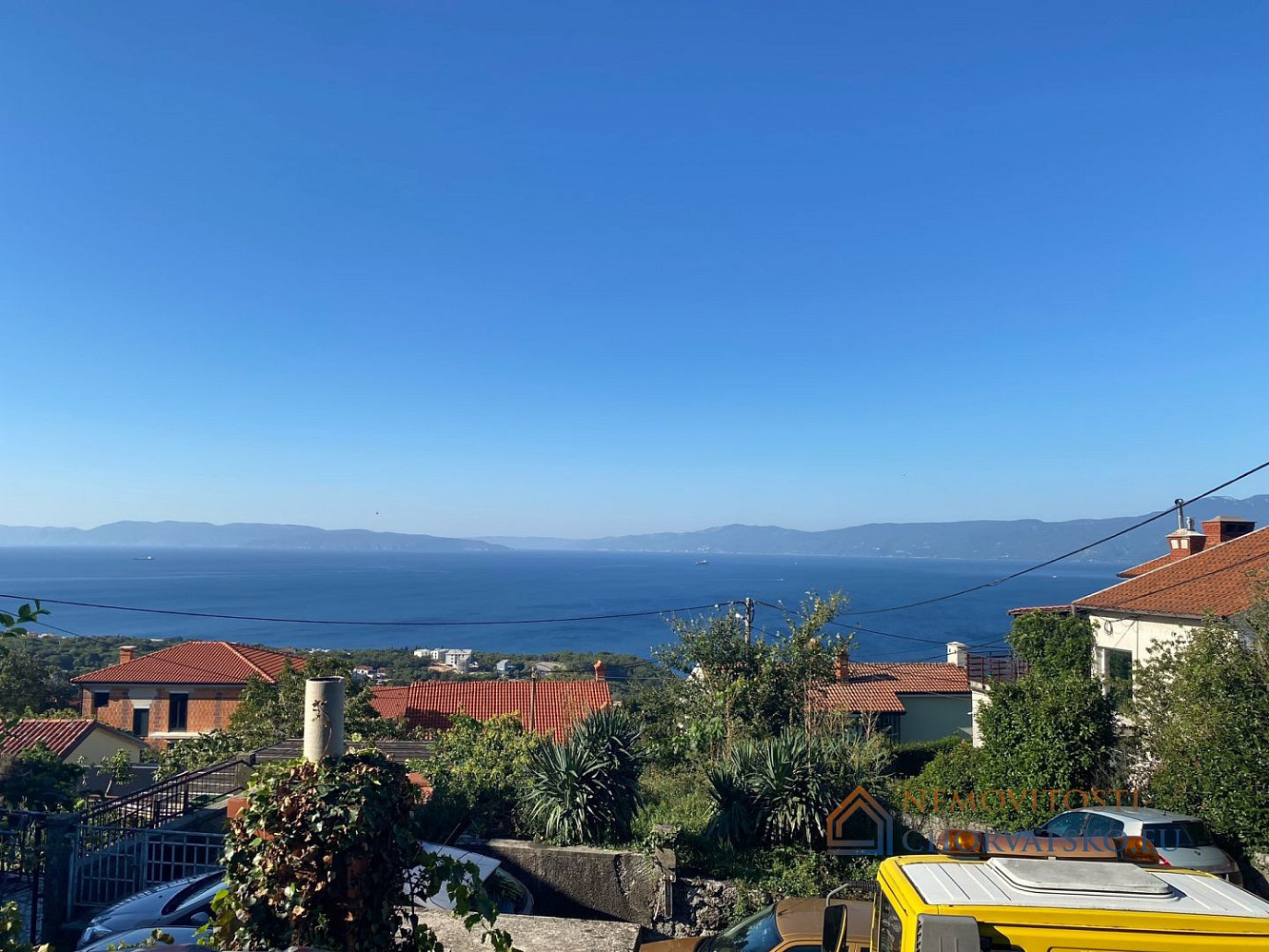 Prodej stavebního pozemku 1 030 m² - Fler