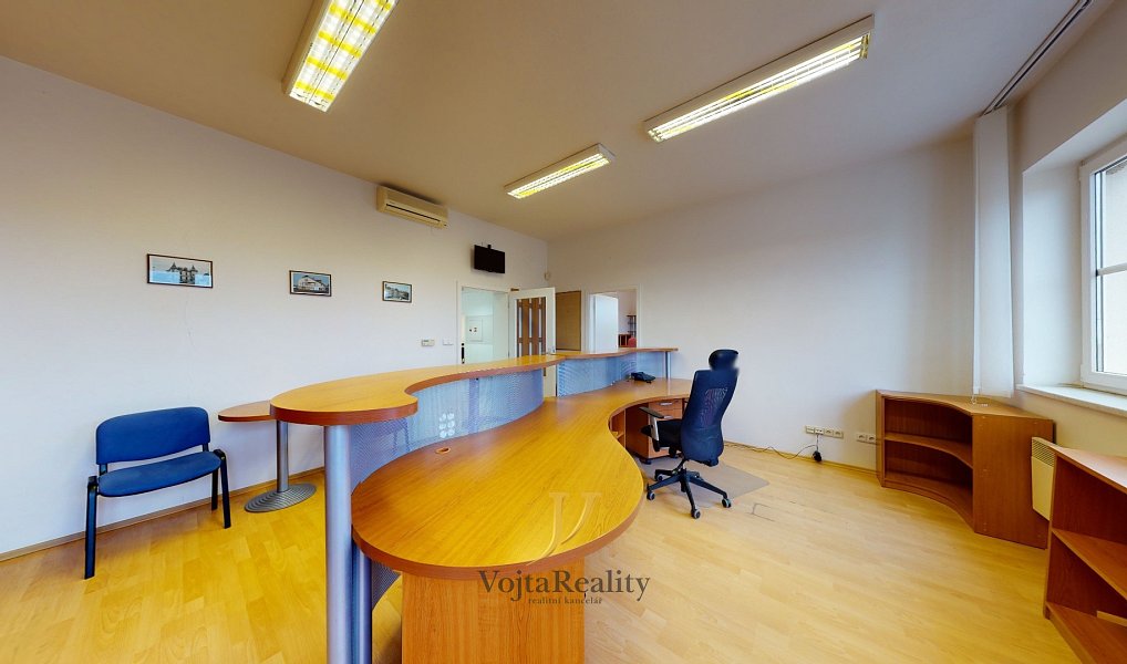 Pronájem kanceláře 195 m², Kožušany-Tážaly – náhled fotky 3