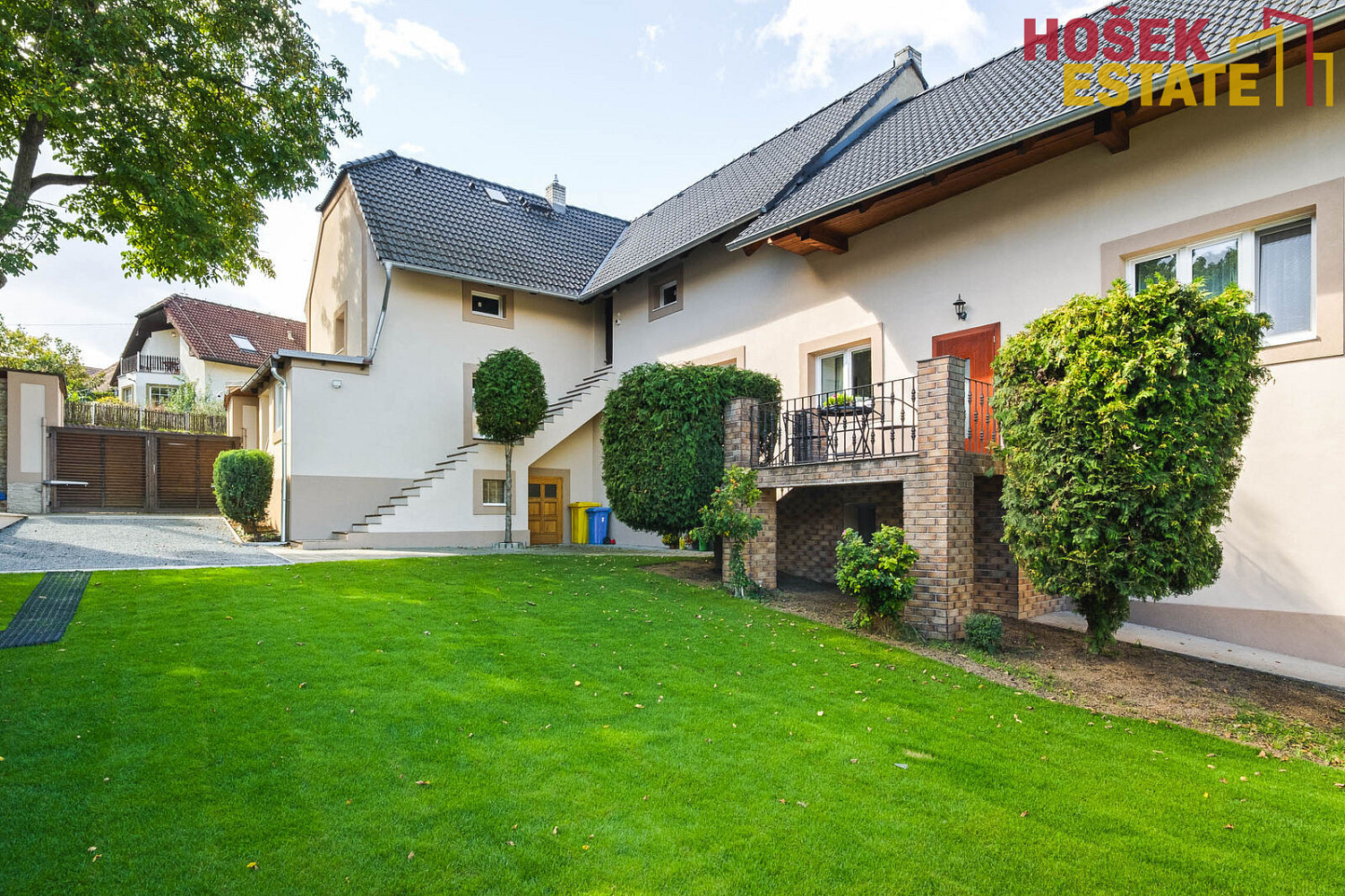 Prodej domu 194 m² s pozemkem 2 004 m²