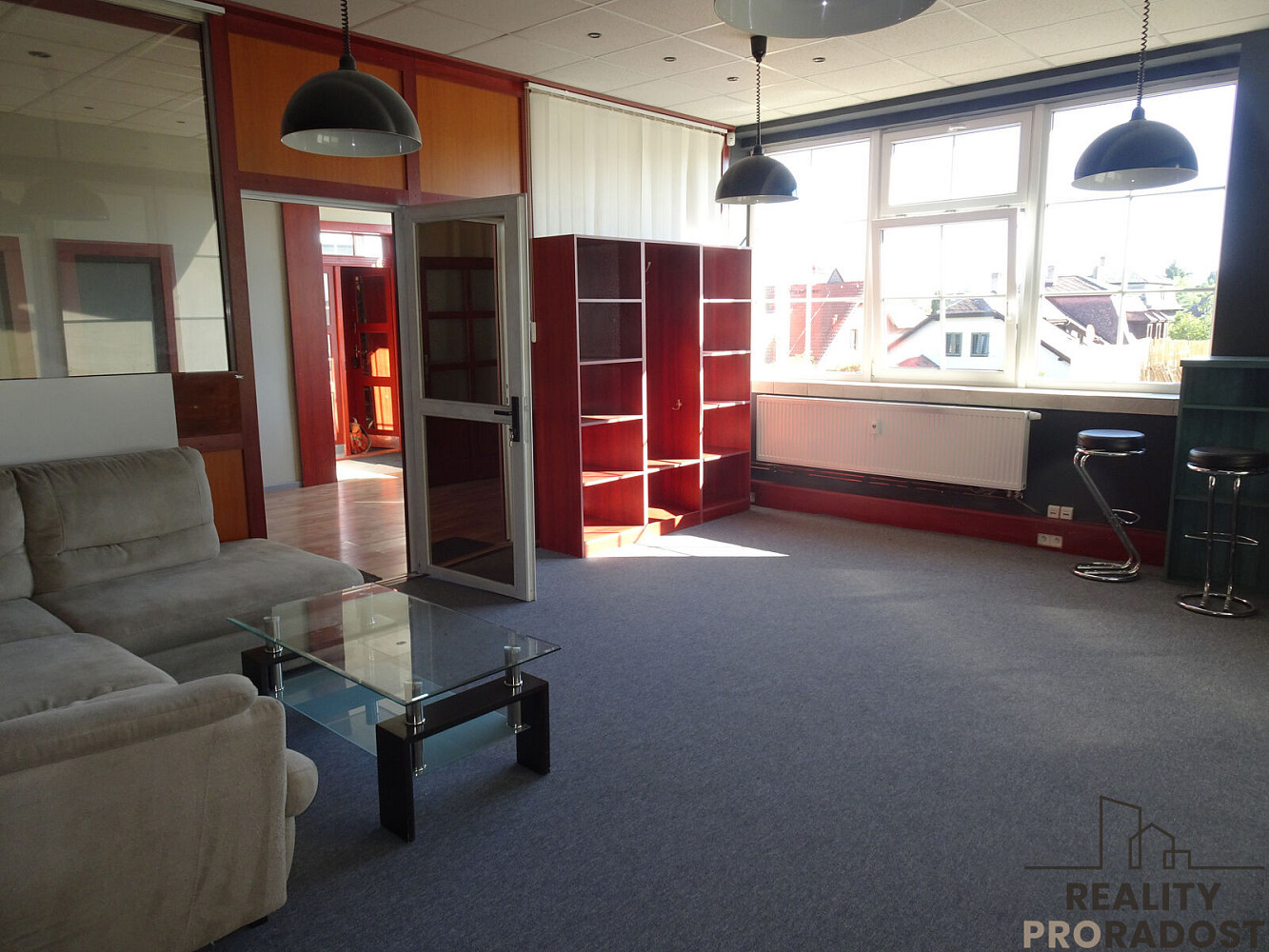 Pronájem obchodních prostor 205 m² – fotografie 2