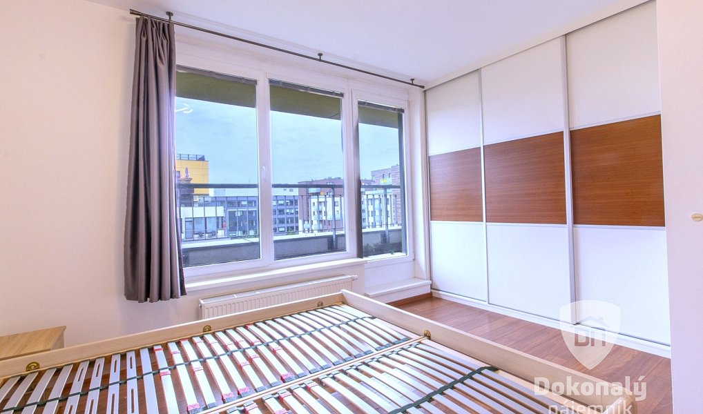 Pronájem bytu 2+kk 50 m², Praha – náhled fotky 6