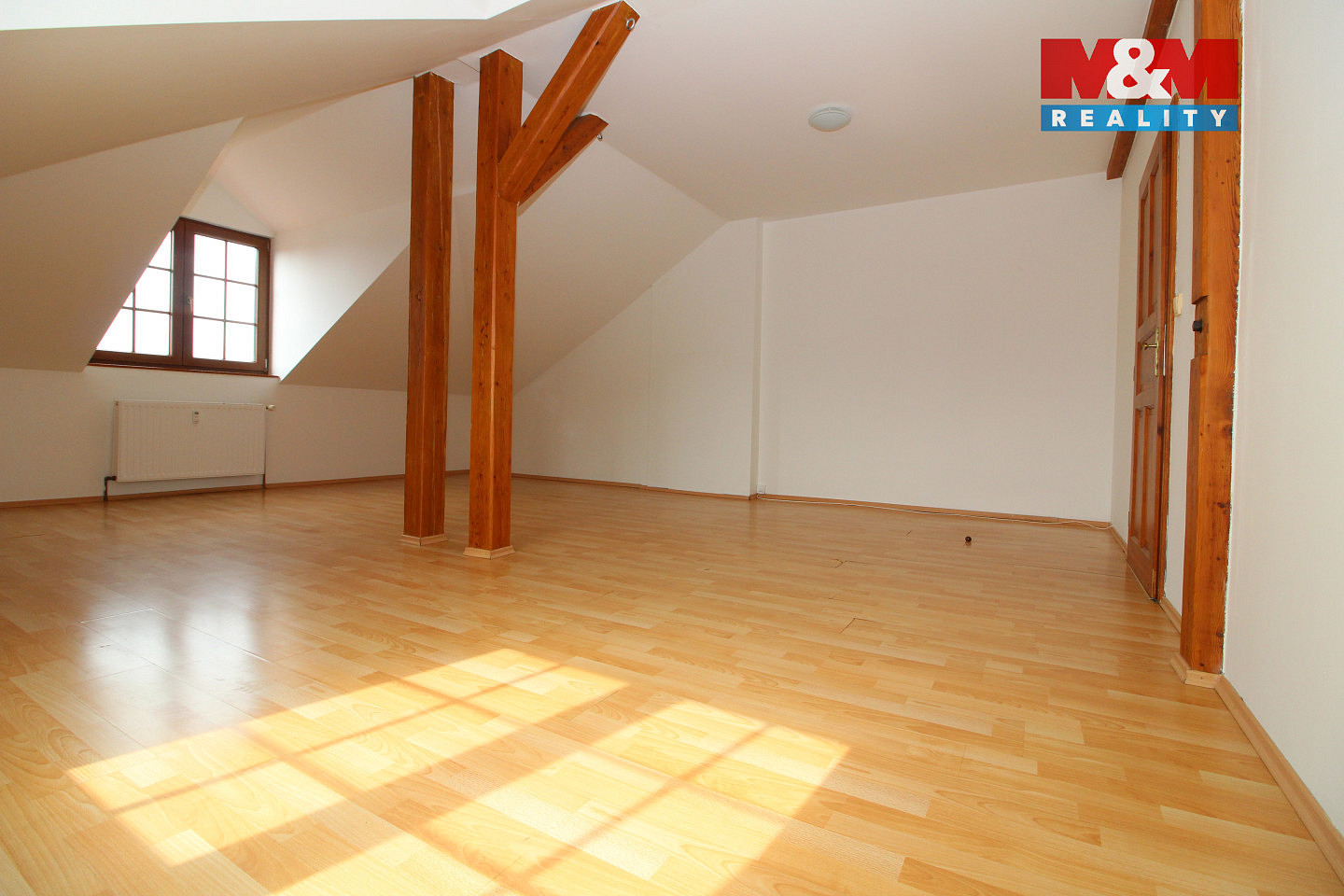Prodej bytu 2+1 92 m² – pohled 6