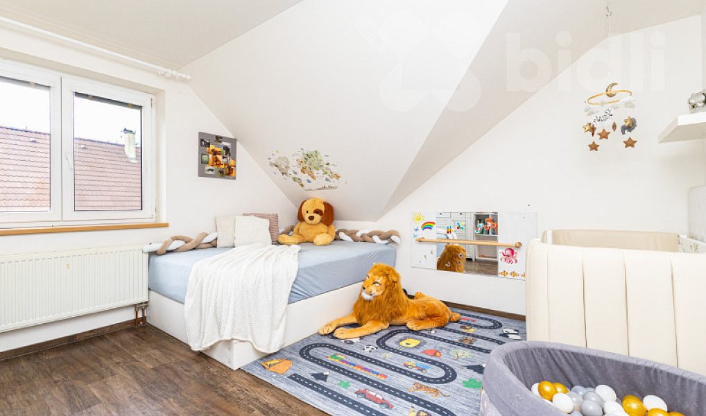 Prodej domu 205 m² s pozemkem 809 m², Jesenice – náhled fotky 21