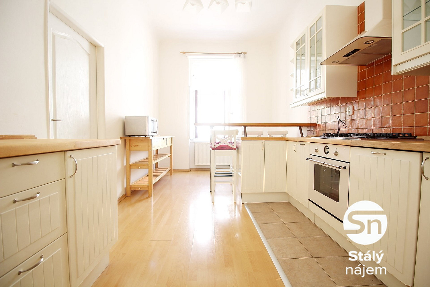 Pronájem bytu 1+1 47 m² – fotografie 2