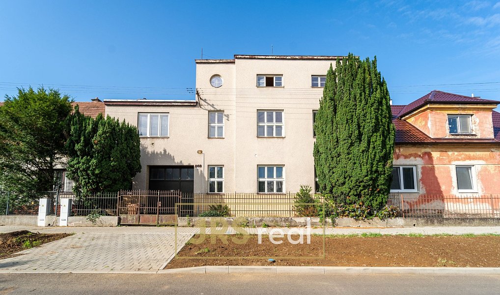Prodej domu 400 m² s pozemkem 826 m², Veselí nad Moravou – fotka 1 z 30
