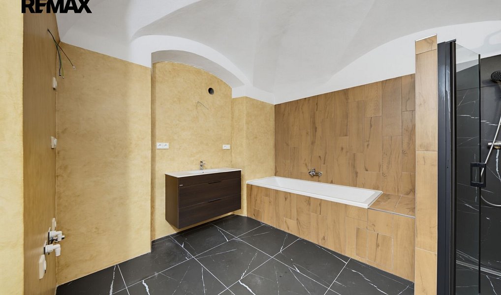 Prodej domu 380 m² s pozemkem 461 m², Žďár nad Sázavou – náhled fotky 7