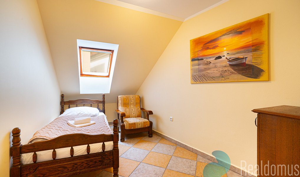 Prodej ubytovacího objektu 300 m², Třeboň – náhled fotky 17