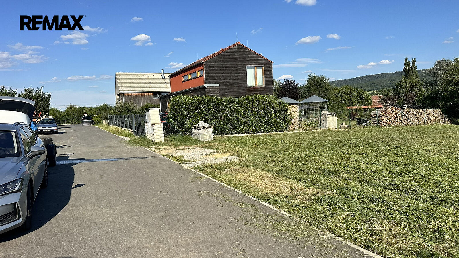 Prodej stavebního pozemku 981 m² – fotografie 3
