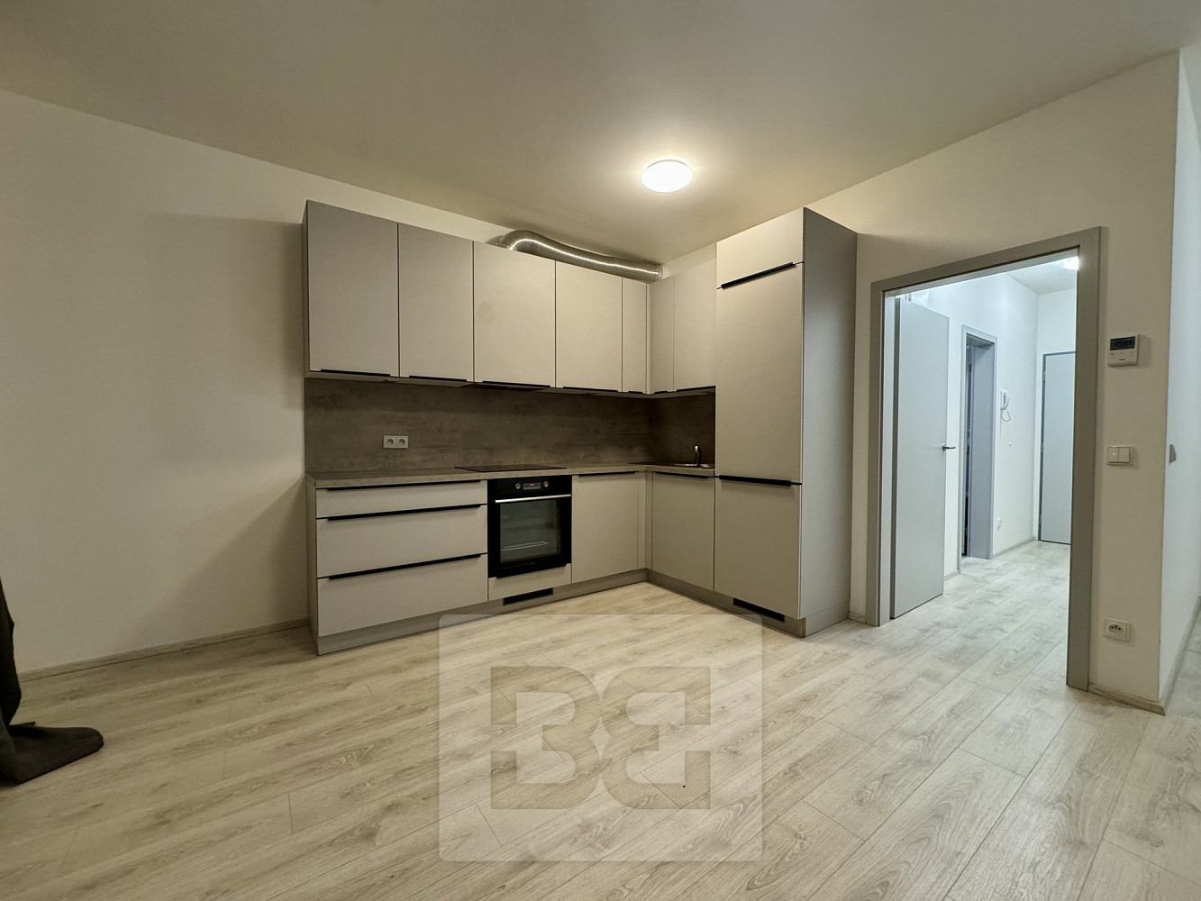 Pronájem bytu 1+kk 44 m² – fotografie 2