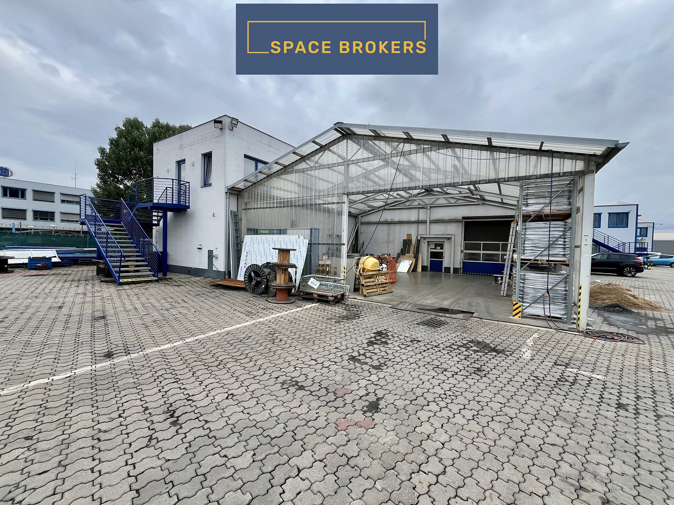 Pronájem skladovacích prostor 2 107 m²
