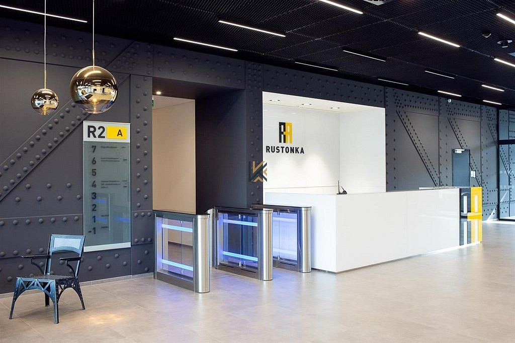 Pronájem kanceláře 337 m²