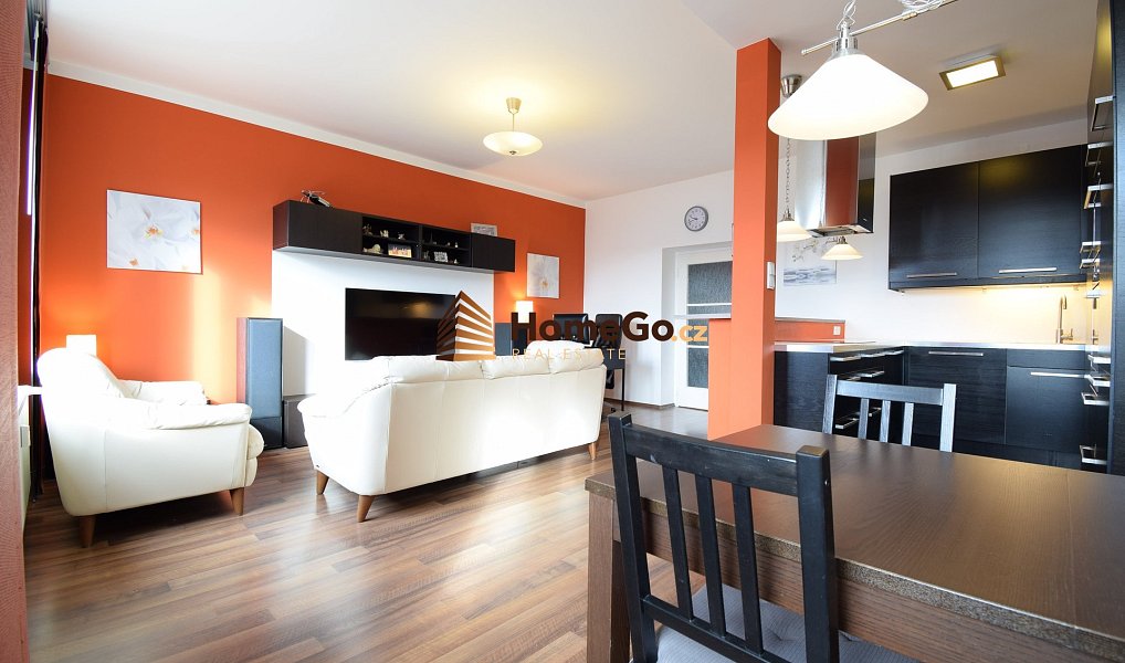 Pronájem bytu 2+kk 78 m², Praha – fotka 1 z 13