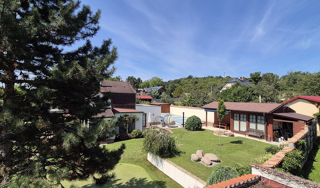 Prodej domu 102 m² s pozemkem 903 m², Černošice – náhled fotky 35