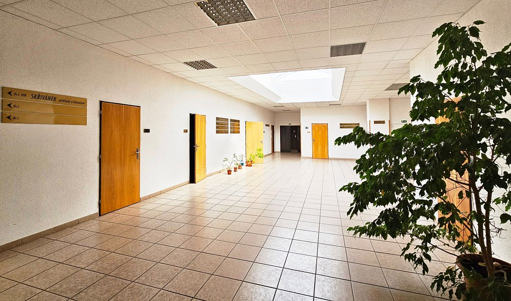 Pronájem kanceláře 59 m², Zlín – náhled fotky 5
