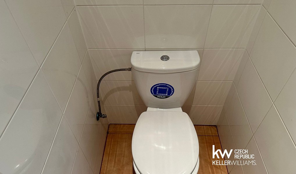 Pronájem obchodních prostor 136 m², Bílina – náhled fotky 17