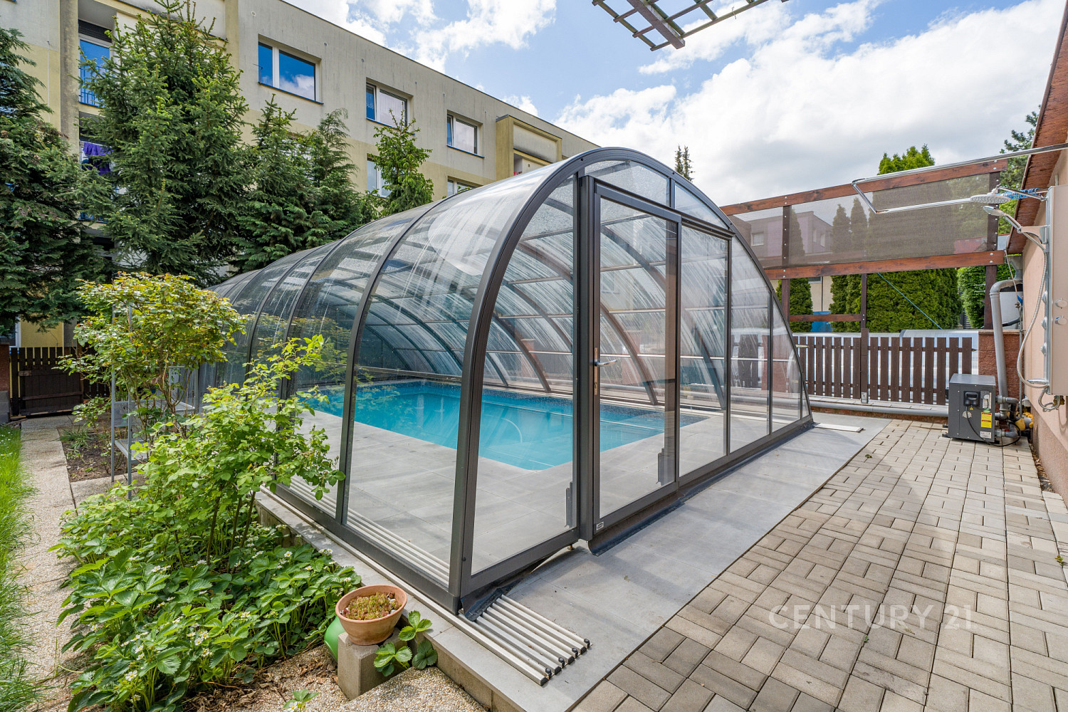 Prodej domu 241 m² s pozemkem 428 m² – fotografie 4