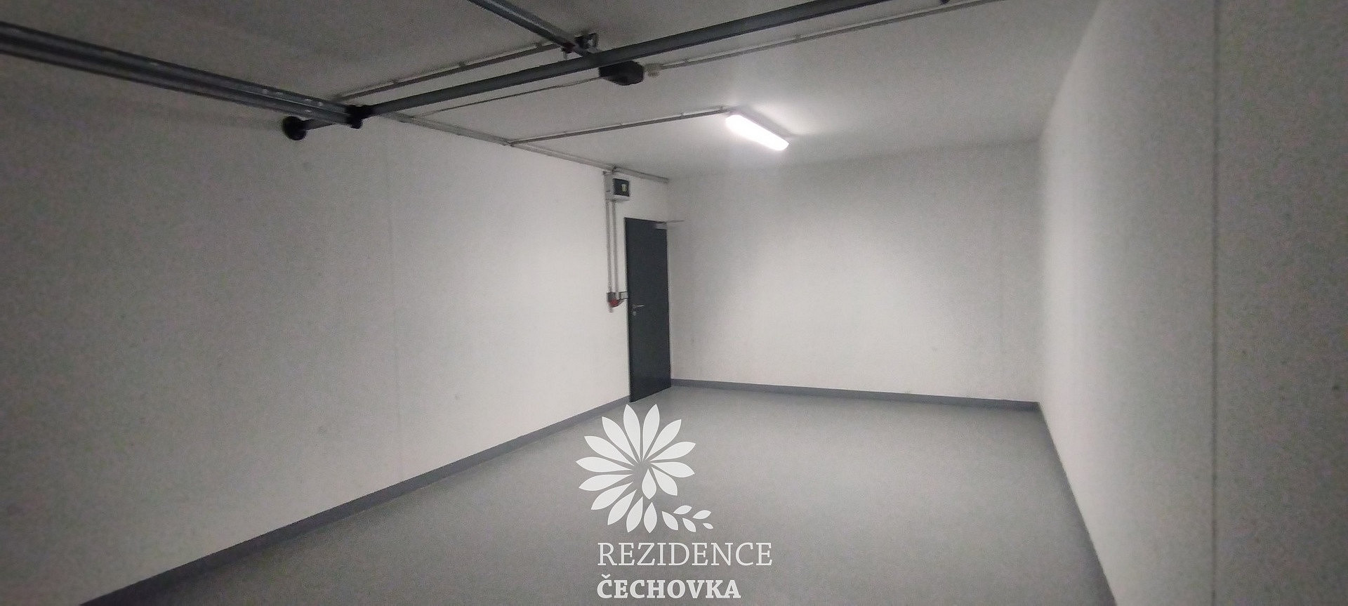 Prodej garáže 30 m2, havlíčkův brod — photo 2