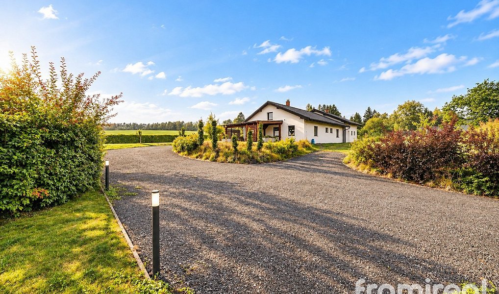 Prodej domu 185 m² s pozemkem 5 031 m², Jevíčko – fotka 1 z 41