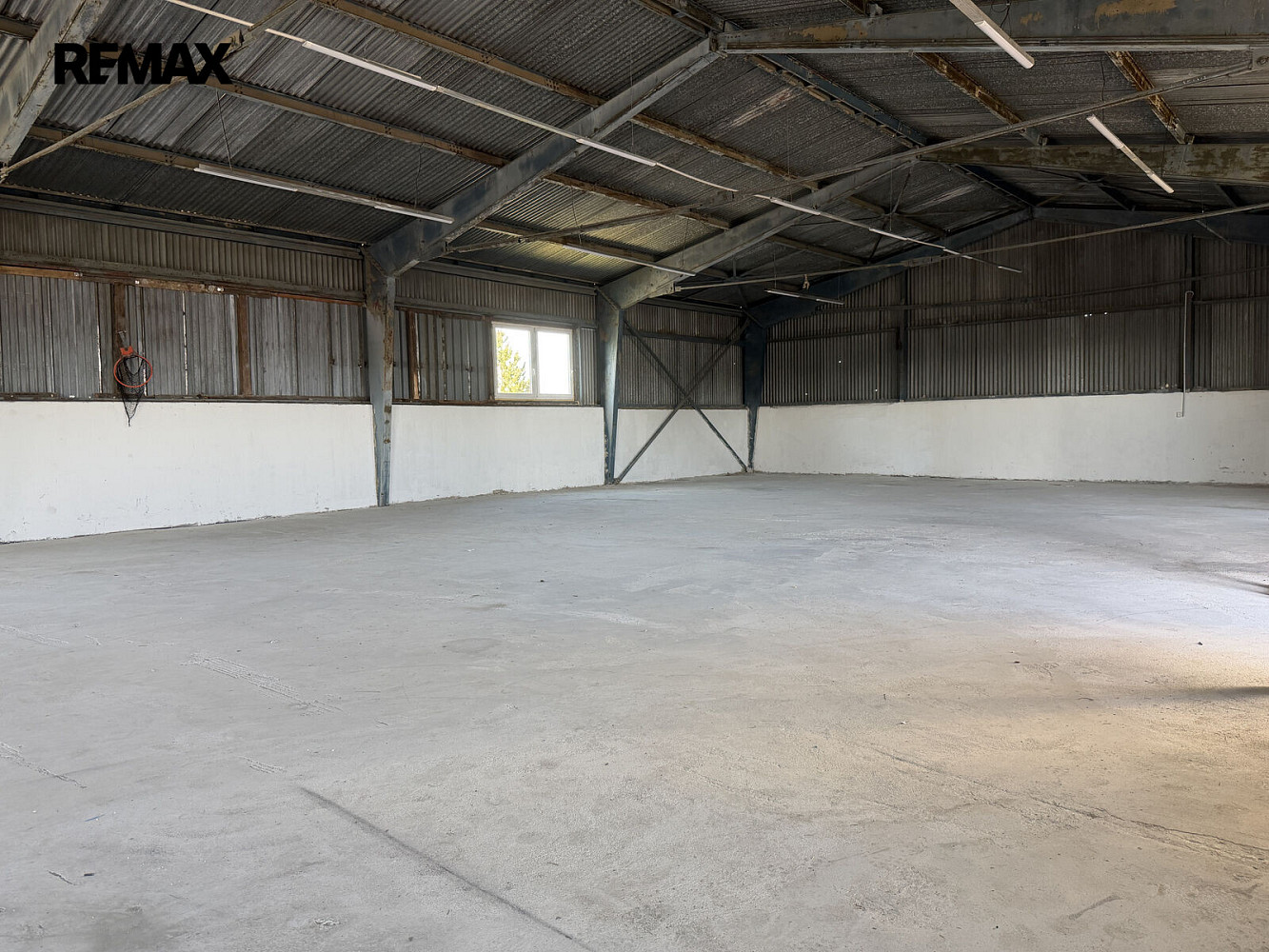 Pronájem skladovacích prostor 350 m² – fotografie 3