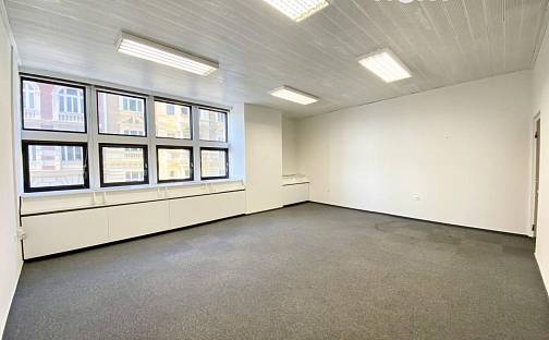 Pronájem kanceláře 35 m², Na Moráni, Praha 2 - Nové Město