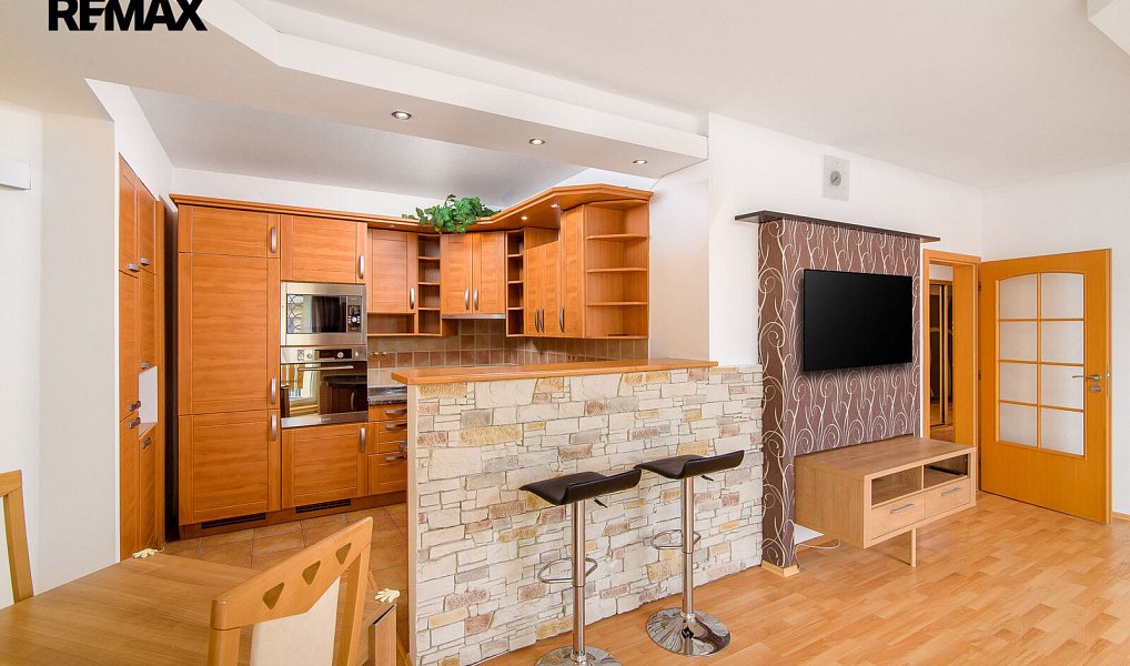 Pronájem bytu 4+kk 87 m², Čelákovice – náhled fotky 3