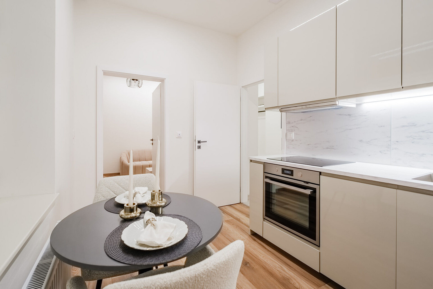 Pronájem bytu 1+1 34 m² – fotografie 3