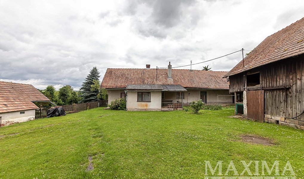 Prodej domu 196 m² s pozemkem 2 229 m², Běchary – náhled fotky 23