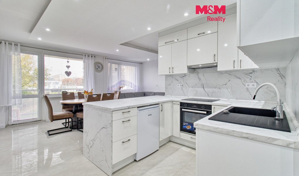 Prodej bytu 4+1 96 m², Most – fotka 1 z 15