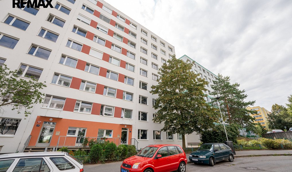 Prodej bytu 3+1 71 m², Praha – náhled fotky 3