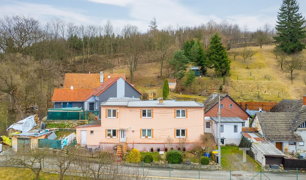 Prodej domu 220 m² s pozemkem 229 m², Olešnice – náhled fotky 23