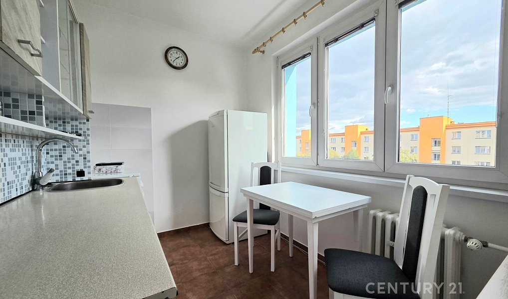 Pronájem bytu 2+1 52 m², Praha – fotka 1 z 16