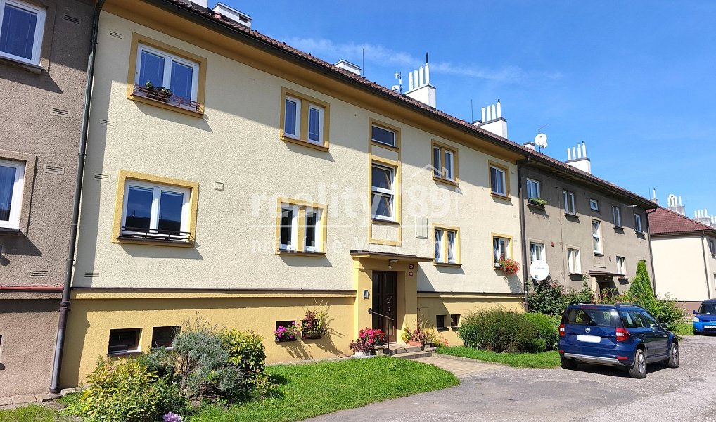 Pronájem bytu 2+1 58 m², Jičín – fotka 1 z 12
