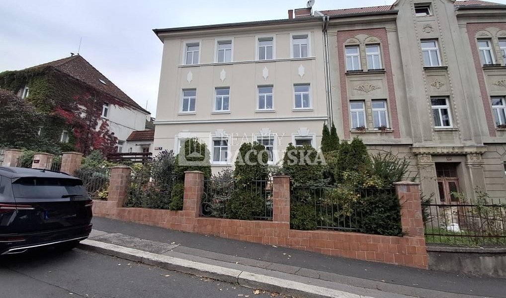 Pronájem bytu 3+1 88 m², Ústí nad Labem – fotka 1 z 37