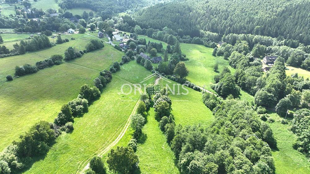 Prodej stavebního pozemku 690 m² — photo 2