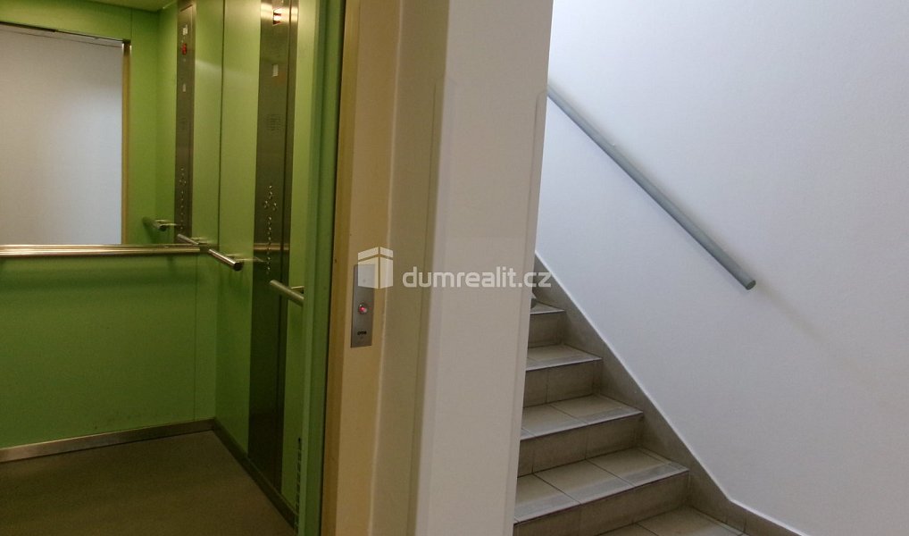 Pronájem bytu 1+kk 39 m², Mladá Boleslav – náhled fotky 5