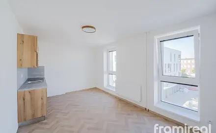 Pronájem bytu 1+kk 26 m², náměstí Míru, Veselí nad Moravou, okres Hodonín