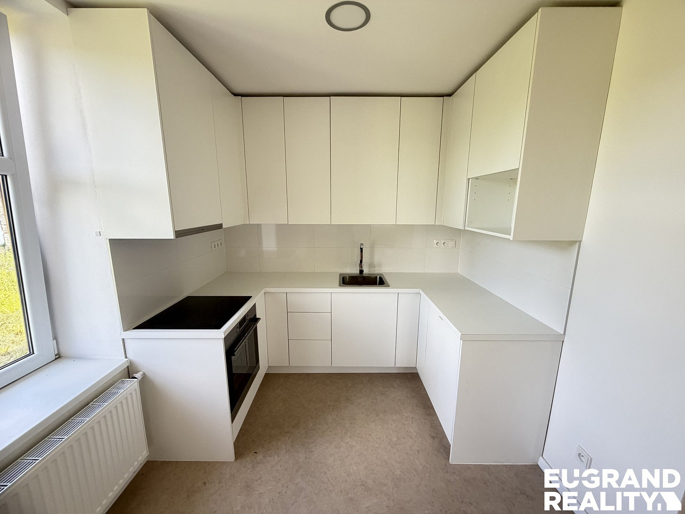 Pronájem bytu 3+kk 58 m² – fotografie 3