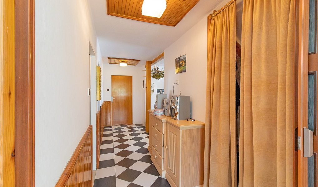 Prodej domu 300 m² s pozemkem 788 m², Klatovy – náhled fotky 20