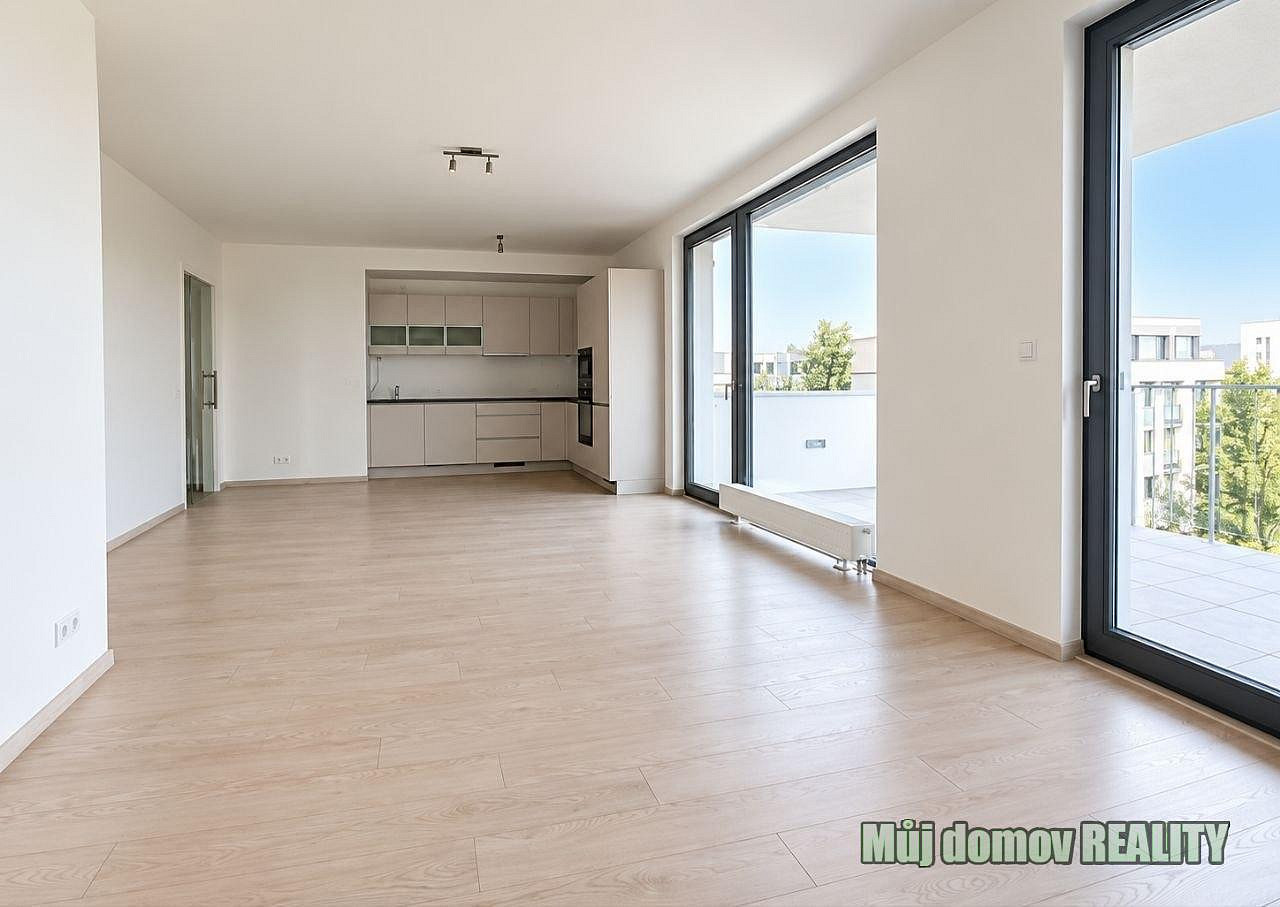 Pronájem bytu 4+kk 86 m² – fotografie 2
