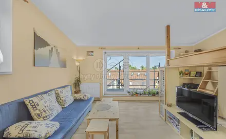 Prodej bytu 1+kk 36 m², Sluneční, Jesenice, okres Praha-západ