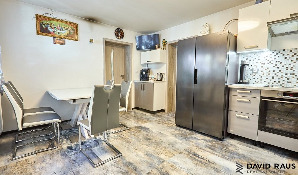 Prodej domu 185 m² s pozemkem 194 m², Syrovice – náhled fotky 8