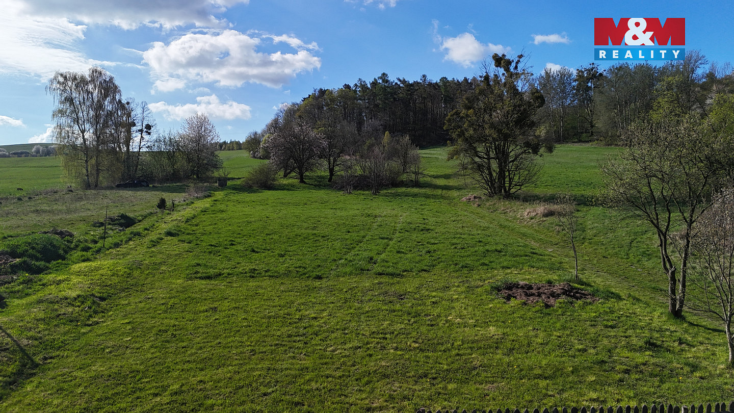 Prodej stavebního pozemku 1 645 m² – pohled 6