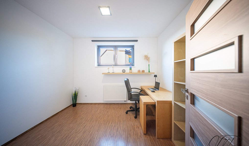 Prodej domu 151 m² s pozemkem 840 m², Pardubice – náhled fotky 22